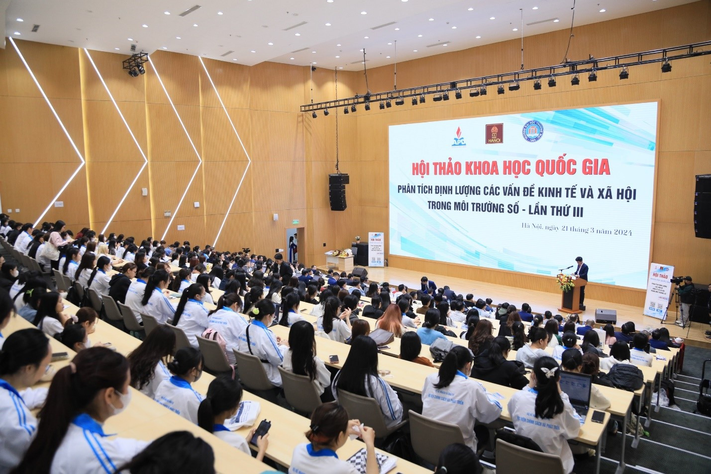 Hội thảo Khoa học Quốc gia: Phân tích định lượng các vấn đề kinh tế và xã hội trong môi trường - Lần thứ 3